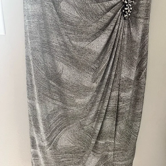 Jessica Howard Silver Dress - Picture 7 of 10